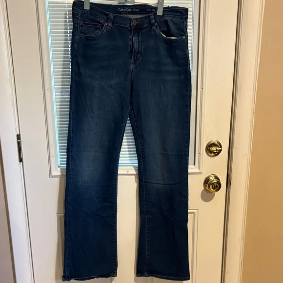 Calvin Klein Women's Dark Blue Boot Cut Jeans size 32W 32L - Picture 1 of 7